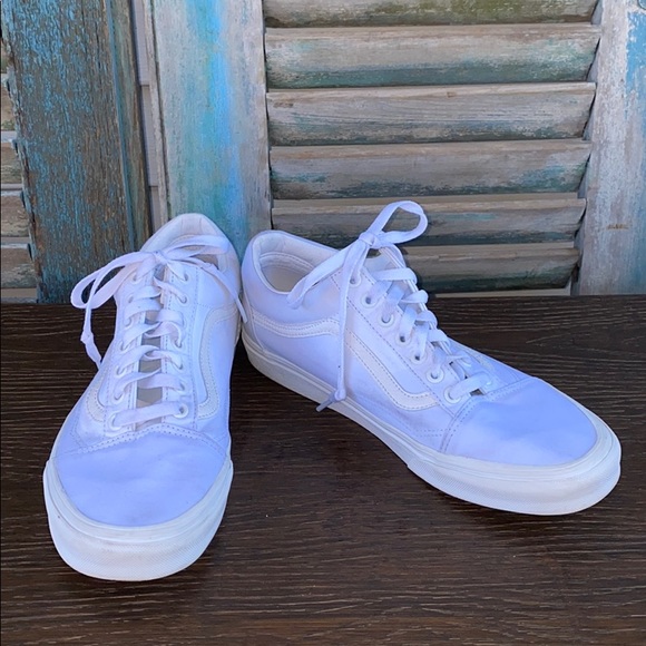 Vans Other - Vans Old Skool low top canvas white on white lace